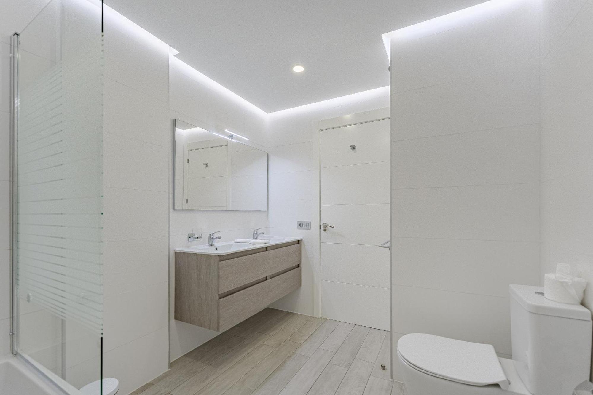 Sunrise Sea View Penthouse Apartment